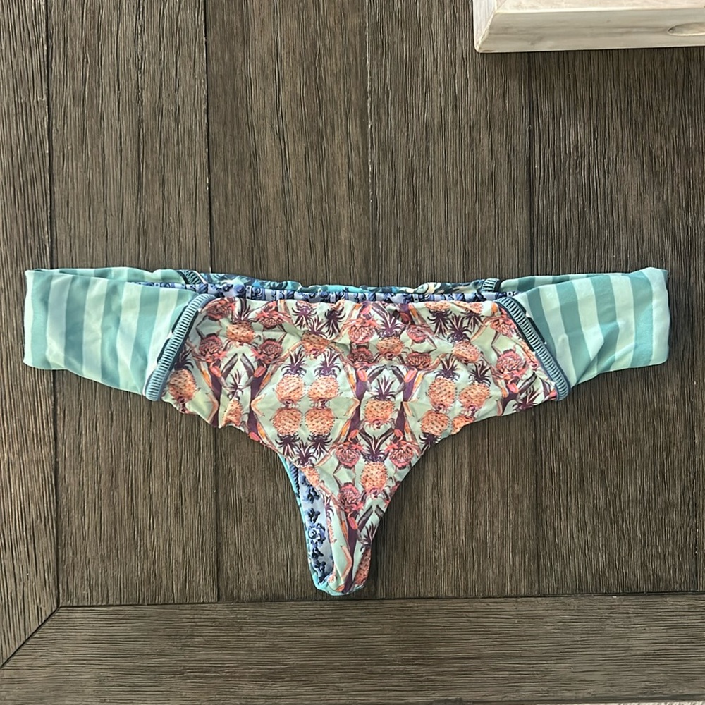 Maaji Reversible Bikini Bottom size M